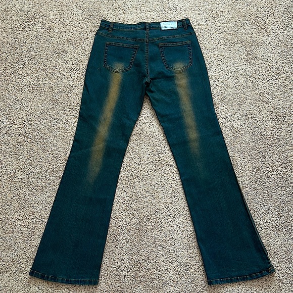 Kui Hesh Hao Shi Sexy Jeans with Velvet Swirl Patterns **Size 31 X 31** 🔥🔥 - Picture 3 of 7